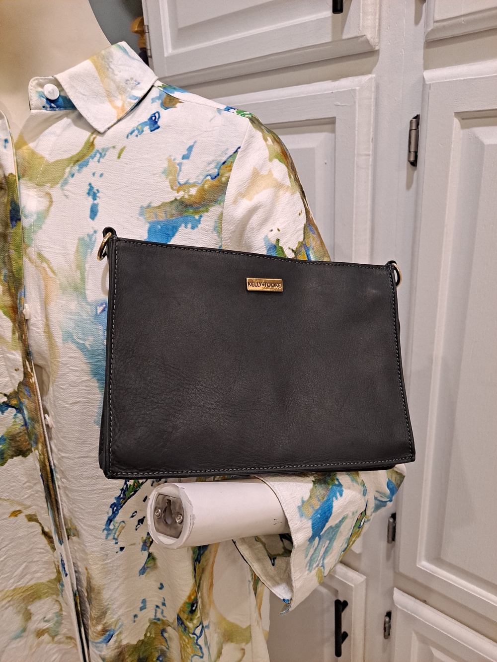 Donna Karan DK Cosmetics Black Vegan-Leather Zippered Pouch Clutch Makeup Bag